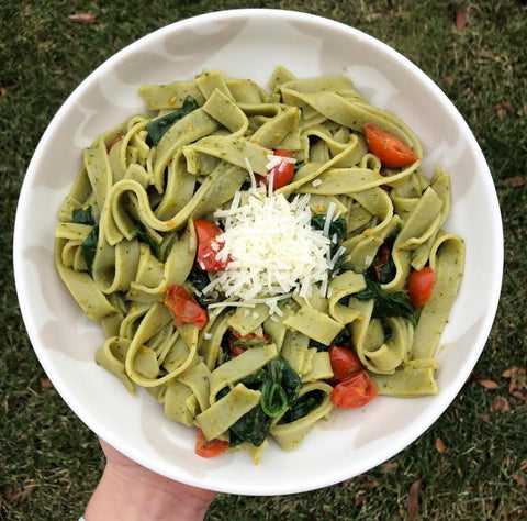 Easy and Nutritious Spinach Pesto Pasta Bowl