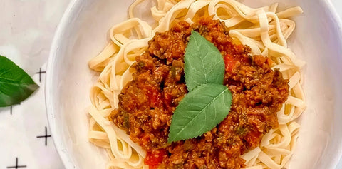 Linguini pasta with classic meat sauce